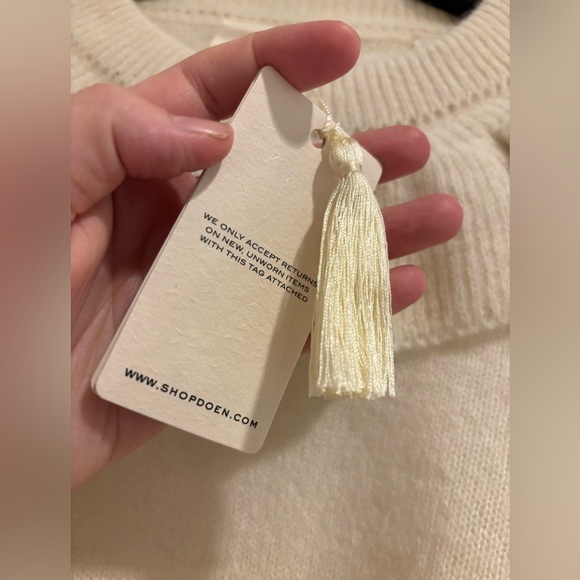 Doen Azaria sweater Ivory Cream baby  Alpalca   Wool Ruffle Collar XS NEW NWT - Picture 3 of 8